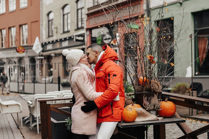 1H Private Photoshoot in Old Town of Riga - Key things to know before you book