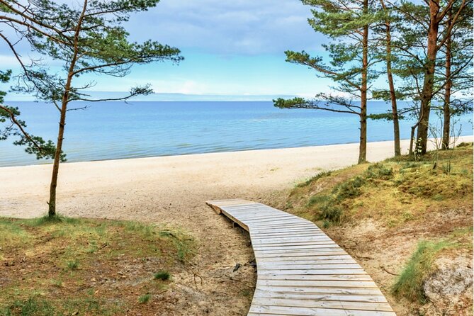 Best of Latvia, Jurmala, Kemeri N Park, Kuldiga City, Food & More - Freedom Monument meet-up and the Jurmala wooden-house start