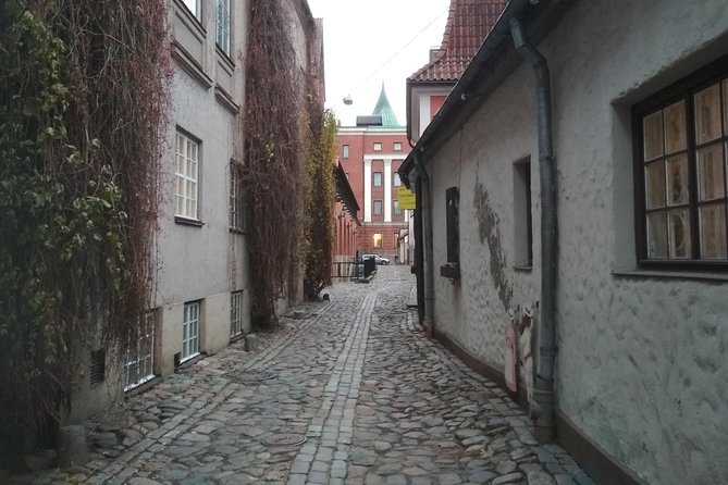 Best Of Riga Walking Tour: Old Town - Riga Town Hall Square: Blackheads, the Town Hall, and a Daugava view