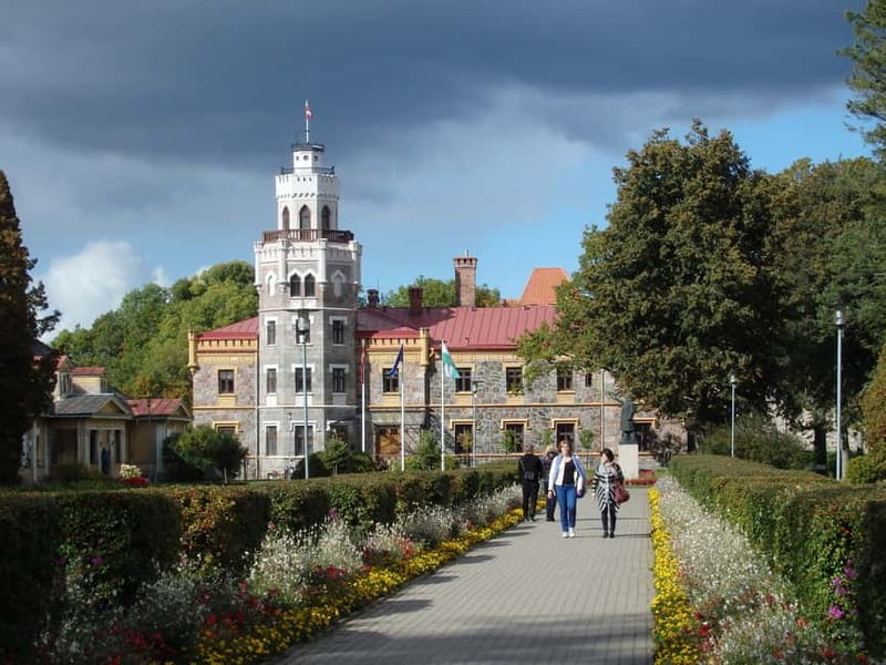 Day trip Riga - Sigulda, the 'Switzerland of Latvia' - Gutman’s Cave: The Baltic’s Biggest Cave, With Erosion Stories