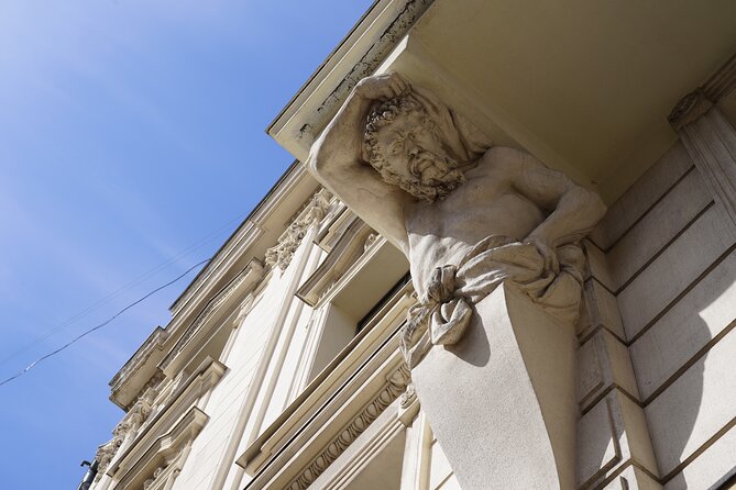 Discover Riga Bike Tour - Kronvalda Park, the canal ride, and finishing at the Freedom Monument
