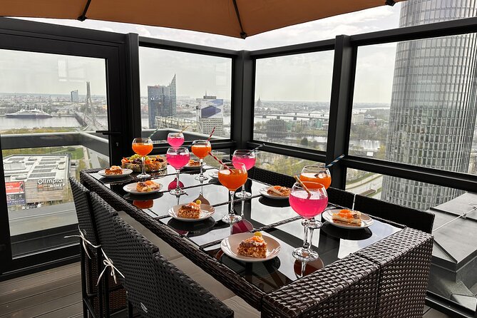 Exclusive Igloo for Lunches, Dinners and Events - Inside the Exclusive Igloo: A Setting Built for Celebrations