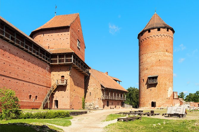 Full-Day Private Trip to Cesis, Sigulda and Turaida from Riga - Stop 1: Cesis Medieval Castle, Town Walk, and Castle Museum Time