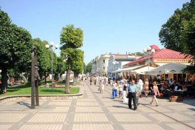 Full-Day Private Trip to Jurmala, Fisherman Villages and Nature Trails from Riga