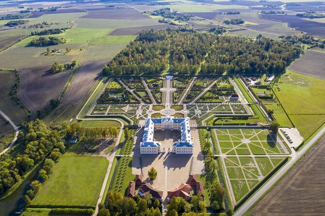 Full-Day Private Trip to Palace and Medieval Castle from Riga - Comfort, Weather, and Small Extras That Can Improve Your Day