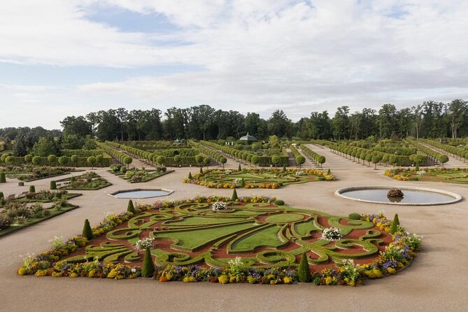 Full-Day Private Trip to Palace and Medieval Castle from Riga - What to Pack for a Castle and Palace Pairing