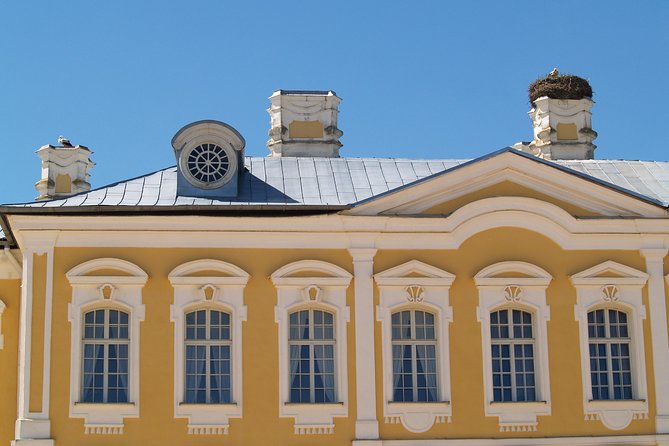 Group Day trip to Rundale Palace, Hill of Crosses & Bauska Castle - Who should book this tour, and who might pass