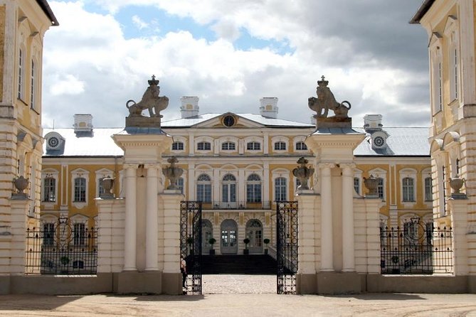 Half-Day Private Trip to Rundale Palace and Garden - Key Highlights You Should Know Before You Go