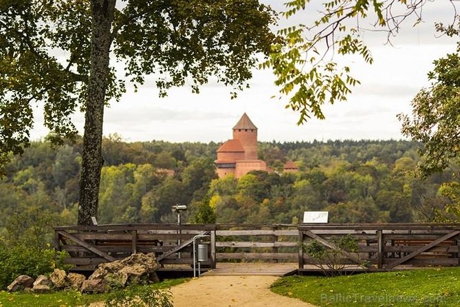 Half-Day Private Trip to Sigulda and Turaida from Riga - Sigulda Medieval Castle Ruins: What You Can Actually See in One Hour