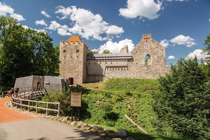 Half-Day Private Trip to Sigulda and Turaida from Riga - Pickup in Riga: How to Get the Day Started Smoothly