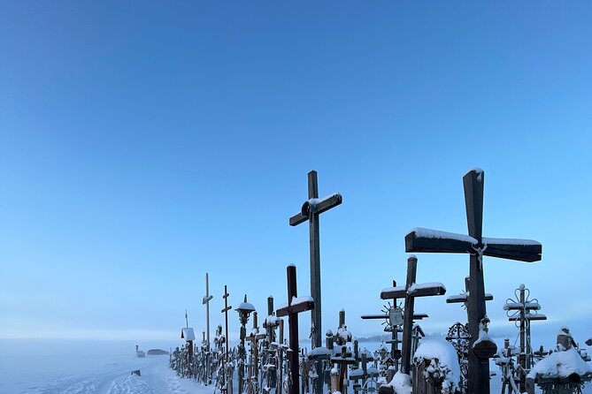 Hill of Crosses and Jelgava Gems Tour - 2 countries in 1 day - A solemn pilgrimage stop paired with practical Jelgava sights