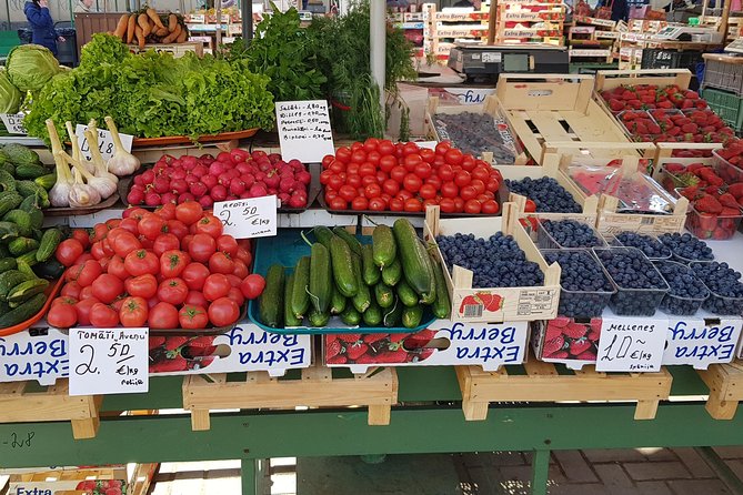 Latvian food tasting tour at Riga Central market - What You’ll Sample: From Grey Peas to Local Liquor