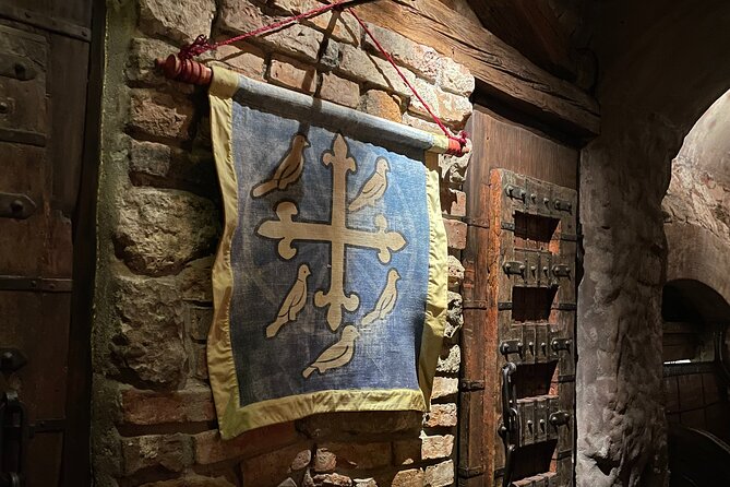 Medieval Experience: Guided Sightseeing and Food Tasting - Timing, transit, and small logistics that matter