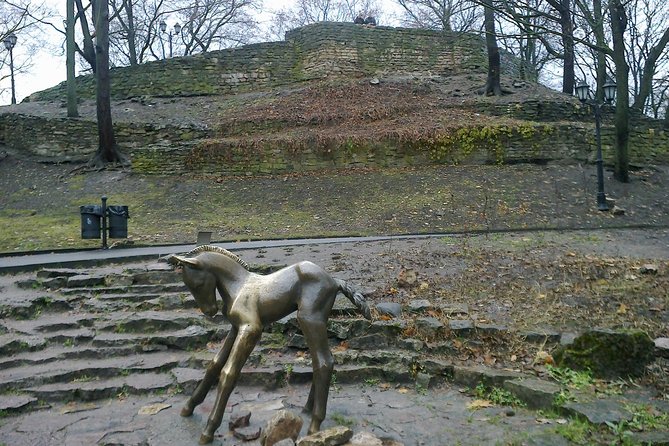 Old Riga Walking Tour / Riga Altstadt Spaziergang - The guide experience: Ilze, stories, and fast answers