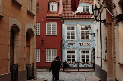 Old Town Sightseeing Tour in Riga by Electro Bus