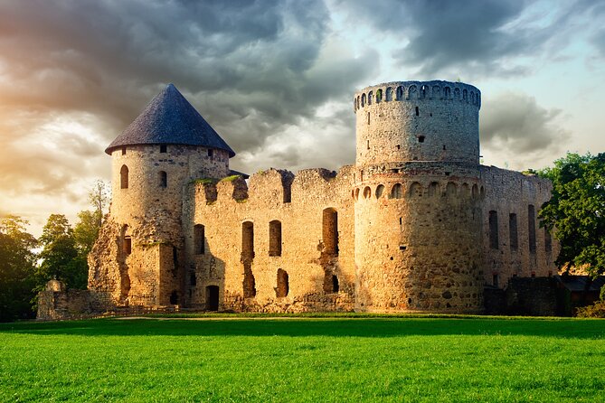 Private Full-Day Trip to Bauska, Rundale and Jelgava Palace - Hotel pickup at 10:00, and how to think about the 7-hour day
