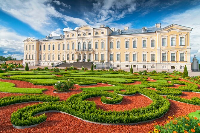 Private Full-Day Trip to Hill of Crosses, Rundale Palace & Bauska - Getting to the Start Point: 10:00 Pickup and a Calm, Efficient Ride