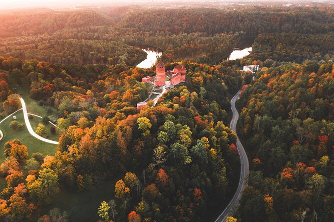 Private Full-Day Trip to Turaida, Sigulda, and Cesis - The 10:00am hotel pickup and how the schedule feels in real life