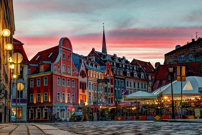 Private grand Riga city tour - The Old Town route: Art Nouveau to medieval gates without the stress