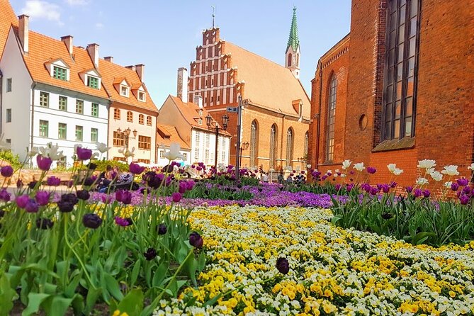 Private Riga Old Town Walking Tour - Three Brothers and the Latvian Museum of Architecture from the street