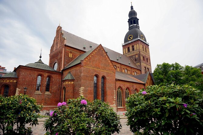 Private Riga Old Town Walking Tour - Why 1 hour 45 minutes feels like the right length for Riga’s Old Town