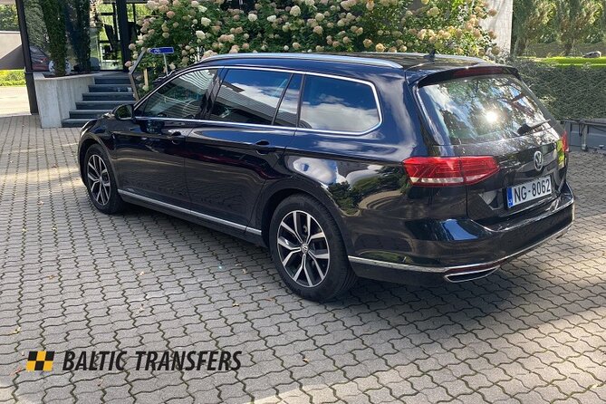 Private Transfer from Hotel to Riga Airport with English speaking driver - English-Speaking Driver: More Than Just Communication