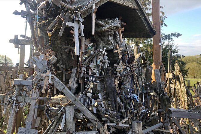 Private transfer Riga - Hill of Crosses - Riga - Key highlights at a glance