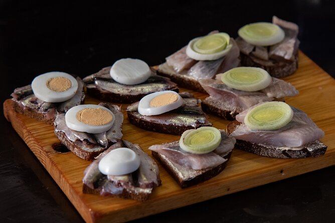 Riga Central Market Traditional Food tasting experience - The 20+ tastings: what to expect, and how to make it count