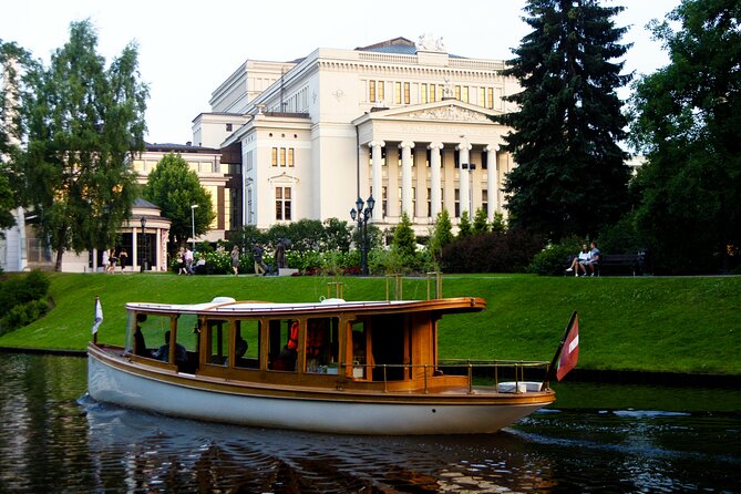 Riga City Canal & Daugava River Premium Boat Tour with Audioguide - A quiet electric boat is the whole point