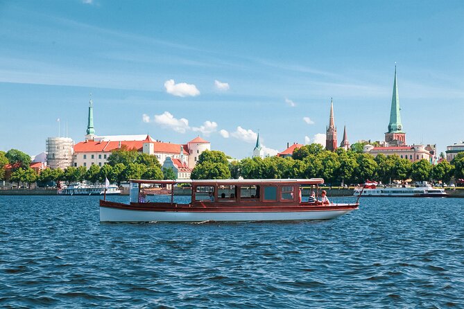Riga City Canal & Daugava River Premium Boat Tour with Audioguide - Kipsala and the Žanis Lipke Memorial stop