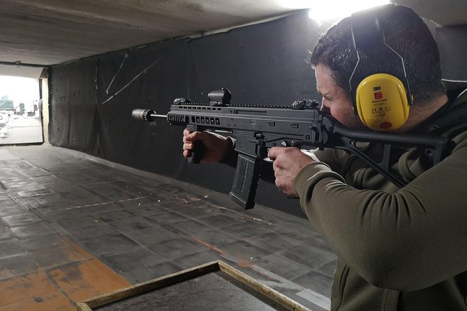 Riga Gun Range: shooting with Winchester, Glock17, & Kalashnikov - Quick Hits