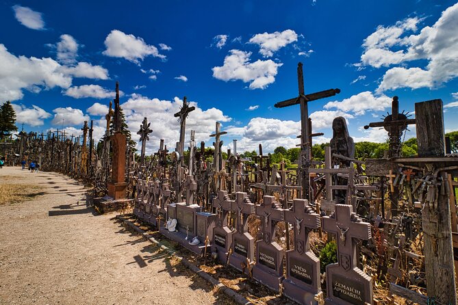 Riga: Hill of Crosses & Guided Rundale Palace with Bauska Castle - Price and Value: What You Pay For, What You Control