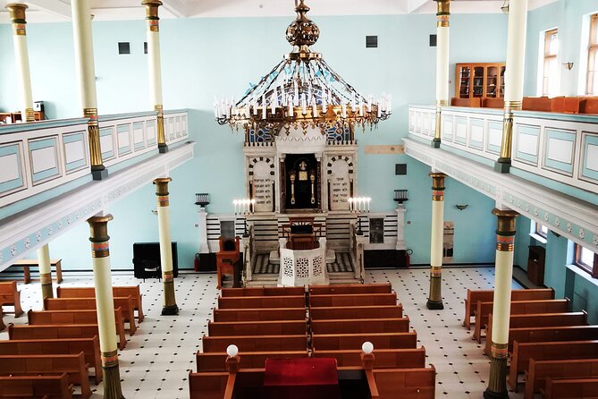 Riga Jewish History Tour - Meet Armands: how a private tour changes what you learn
