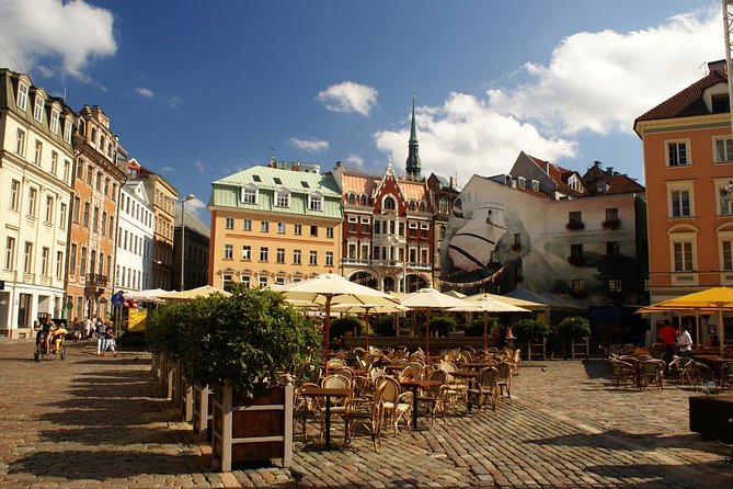 Riga Old Town Walking Tour in a Small Group - Start at Rātslaukums, then learn the story behind the name Riga