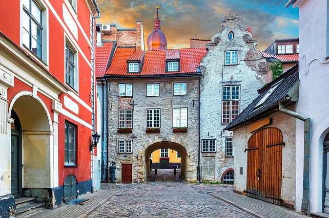 Riga Scavenger Hunt and Highlights Self Guided Audio Tour - Making The Most Of Your Route Without Rushing