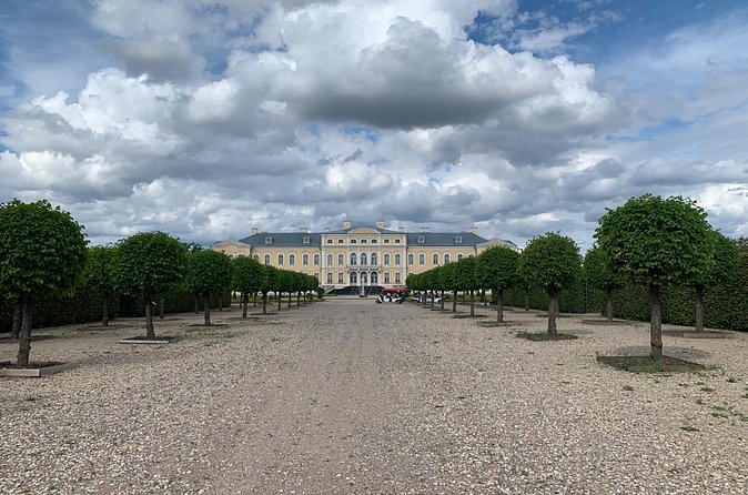 Rundale Palace and Bauska Castle from Riga - Stairs, Shoes, and Pace: How to Avoid Turning a Great Day Into a Grueling One