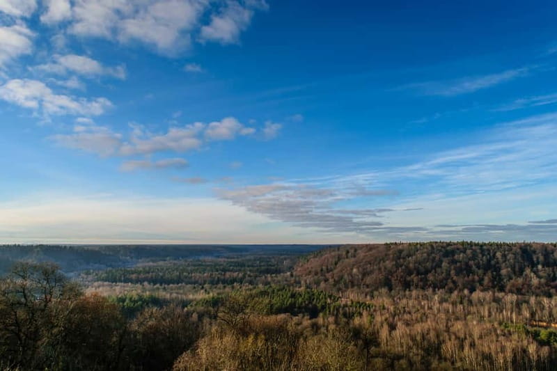 Sigulda Hiking Tour: A Day in the Switzerland of Latvia - Sigulda Castle Ruins and the New Castle Stop