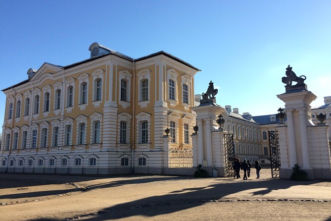 Tour from Riga - Vilnius via Bauska, Rundale, The Hill of Crosses - Start at Riga’s Riflemen Monument, End at Vilnius Cathedral Square
