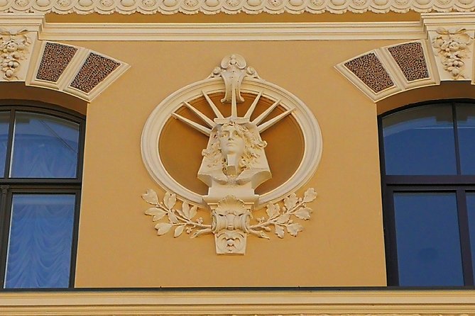 Ultimate Art Nouveau Experience in Riga - Private Tour - How the private guide changes everything
