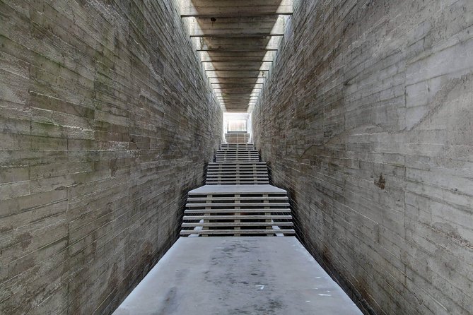 Visit of Salaspils Memorial Ensemble - The guide experience: where this tour seems to win